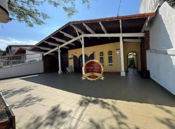 b4d3a25d2aecdb4c0bcccec532f7852630913255 · Casa para locação comercial no Boqueirão com recepção, 4 dormitórios, Edícula e 5 vagas de garagem.