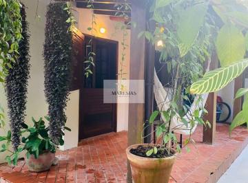 Casa · 400m² · 3 Quartos · Casa à venda - em Camburi