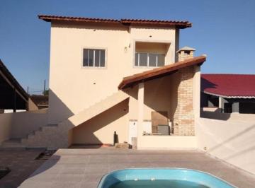 Casa de 2 quartos, Itanhaém · Casa com 2 quartos e piscina em Itanhaém.