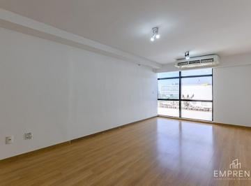 Comercial , Brasília · Alugamos sala reformada com vaga de garagem no Edifício Central Park.