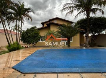 Casa de 5 quartos, Vicente Pires · Casa com 900 m² e 5 quartos à venda em Vicente Pires