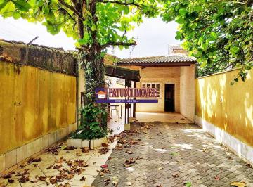 Casa · 146m² · 1 Quarto · 3 Vagas · Casa com churrasqueira e ótima localização – Mongaguá