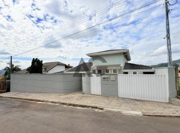 001 · Casa à venda - em Serra Negra