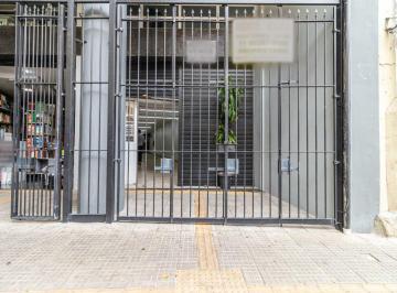 Comercial · 334m² · 1 Vaga · Loja na Rua Doutor Rodrigo Silva, N. 62 • 334 m²
