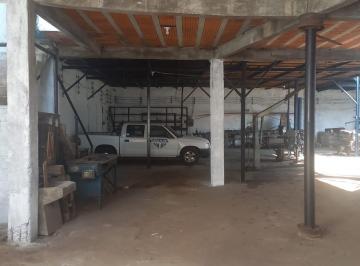 Comercial · 300m² · 4 Vagas · Galpão na Rua Xarquinho, N. 17 • 300 m²