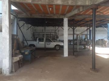 Comercial · 300m² · 4 Vagas · Galpão na Rua Xarquinho, N. 17 • 300 m²