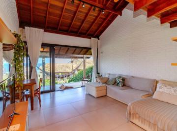 Apartamento · 200m² · 2 Quartos · 2 Vagas · Linda Casa com vista mar a venda na Praia Brava