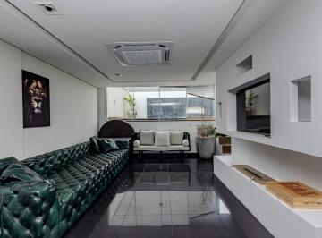 Apartamento · 210m² · 4 Quartos · 3 Vagas · Aluguel: Cobertura Duplex Mobiliado.