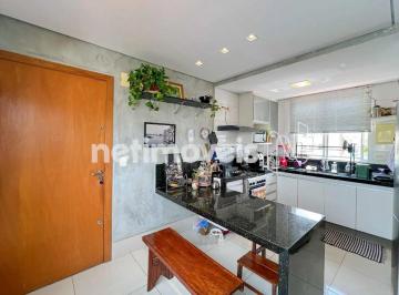 Apartamento · 110m² · 3 Quartos · 2 Vagas · Cobertura à venda no Prado com 2 vagas paralelas, elevador e terraço com vista d
