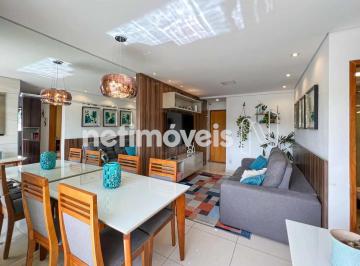 Apartamento · 70m² · 3 Quartos · 2 Vagas · Apartamento de 03 quartos com varanda, elevador, academia e salão de festas no Castelo!!!