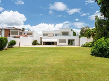 Casa de 5 quartos, Brasília · SHIS QI 13 - Casa com suíte ampla no térreo e com elevador