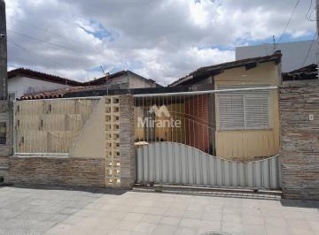 Casa Para Vender com 3 quartos no bairro Ponto Central em Feira De Santana · Casa Para Vender com 3 quartos no bairro Ponto Central em Feira De Santana
