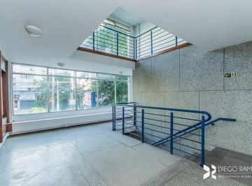 Comercial · 1000m² · 4 Vagas · Prédio comercial com 1000m²