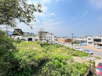 Terreno · 812m² · Terreno medindo 812,28m² próximo ao centro em Farroupilha