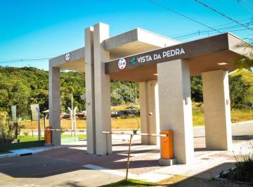 Terreno · 360m² · Terreno com 360m² no Condomínio Vista da Pedra em São José/SC