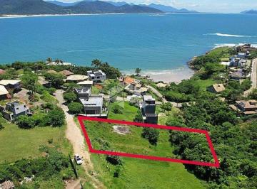Terreno · 1370m² · Terreno à venda na Ponta da Vigia com vista para o mar em Garopaba SC com 1.370m²