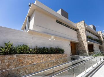 Casa · 278m² · 3 Quartos · 3 Vagas · Sobrado em condomínio, com 3 quartos, à venda em Santa Felicidade em Curitiba