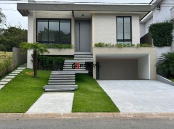 Casa · 350m² · 4 Quartos · 5 Vagas · Maravilhosa Casa Térrea Reserva Santa Maria.