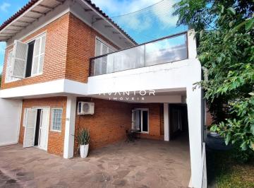 Casa · 592m² · 3 Quartos · 3 Vagas · Casa ampla, imponente , funcional e aconchegante próxima ao centro.
