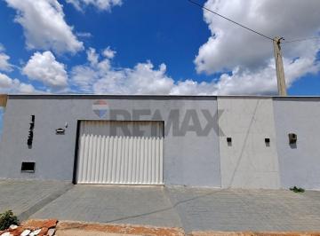 Casa · 66m² · 2 Quartos · 1 Vaga · CASA REFORMADA COM 2 QUARTOS, AMPLO TERRENO DE 200 M² - ACEITA FINANCEIRO