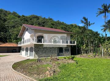 Casa · 312m² · 3 Quartos · 3 Vagas · Sobrado com suite e mais 2 quartos, terreno amplo, de frente para o asfalto, piscina, 5 vagas de gar