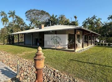 Rural · 20000m² · 3 Quartos · 2 Vagas · Sítio com 20.000 m², com uma linda residencia, frente para o asfalto, escriturada, em Pirabeiraba