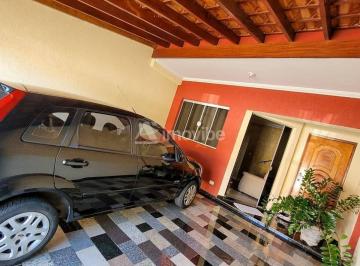 Casa · 254m² · 4 Quartos · 2 Vagas · Sobrado a venda no Jardim Dona Regina, 150m² de terreno, 254m² de construção.