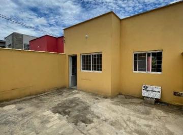 Casa · 54m² · 2 Quartos · Casa com 2 Quartos com Quintal e excelente localização no Bom Jesus