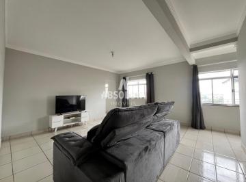 Apartamento · 3 Quartos · 1 Vaga · Apartamento com Entrada Independente em Bairro Tradicional São João