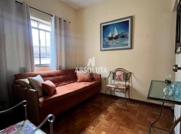 Casa · 3 Quartos · Casa à venda no Centro – 3 quartos, quintal e cobertura