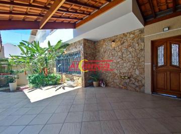 Casa · 183m² · 3 Quartos · 1 Vaga · Sobrado 183m², com 3 quartos e 1 suíte à venda na Ponte Grande