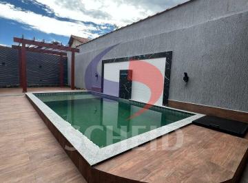 Casa · 112m² · 2 Quartos · 5 Vagas · Casa Térrea com Piscina à Venda, Campo da Aviação na Praia Grande.