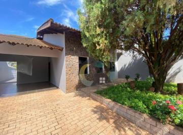 bc462384757a672491814428359e0bf3d1ea3f31 · Casa com 3 dormitórios, 225 m² - venda por R$ 680.000,00 ou aluguel por R$ 3.800,00/mês - São José -