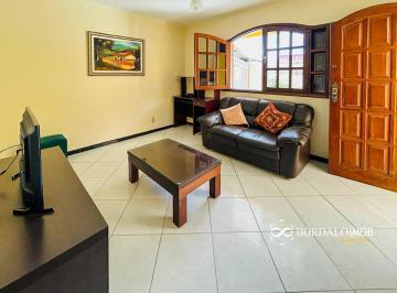 152788_18d7e075-2562-4f95-a058-fa86ff3b2c7c_2x.jpg · QE 32 - Casa com 04 Quartos 2 Pavimentos Aceita Financiamento
