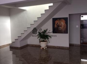 Casa · 220m² · 4 Quartos · 2 Vagas · Casa Sobrado com 4 quartos (1 suíte), 220m² à venda por R$ 750.000,00 - Brodowski/SP