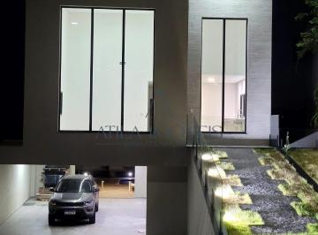 Casa · 300m² · 3 Quartos · 4 Vagas · asa semi térrea à venda – Condomínio NEW VILLE com clube completo