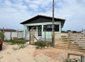 Casa · 3 Quartos · Casa à venda no bairro Centro - Balneário Rincão/SC