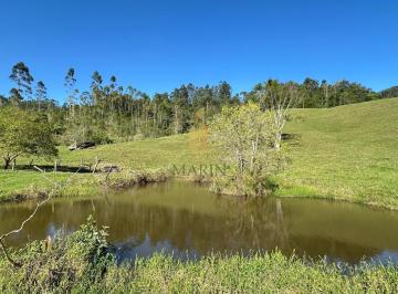 Rural · 45000m² · 2 Quartos · 5 Vagas · Sítio com cachoeira em Camboriú!
