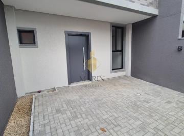 Casa · 104m² · 3 Quartos · 1 Vaga · Sobrado em Gravatá  -  Navegantes