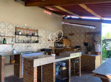 Casa · 280m² · 3 Quartos · 2 Vagas · CASA COM CLIMA DE CAMPO + LOJA COMERCIAL – MORAR E EMPREENDER NO MESMO LUGAR!