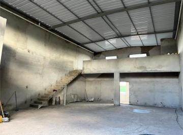 Comercial · 410m² · 10 Vagas · Galpão à venda em Garças - SP