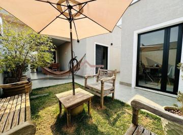 Casa · 150m² · 3 Quartos · 4 Vagas · Casa com 3 suítes e escritório no condomínio Jatobá - Hortolândia