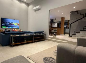 Casa de 3 quartos, São Paulo · Casa em Condomínio Fechado – Alto Padrão de acabamento - local silencioso - com lazer privativo