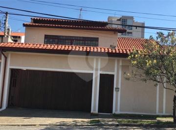 Casa · 335m² · 6 Quartos · 6 Vagas · Sobrado com 6 quartos à venda em Jardim Refúgio - SP