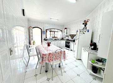Casa · 190m² · 3 Quartos · 2 Vagas · Casa térrea com 3 quartos à venda em Centro - SP