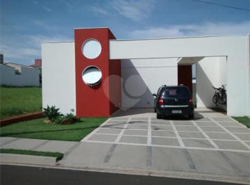 Casa · 150m² · 3 Quartos · 4 Vagas · Condomínio com 3 quartos à venda em Centro - SP