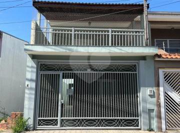 Casa · 192m² · 3 Quartos · 2 Vagas · Casa de vila com 3 quartos à venda em Jardim Morumbi - SP