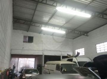 Comercial · 256m² · 15 Vagas · Galpão à venda em Vila Santo Antônio - SP