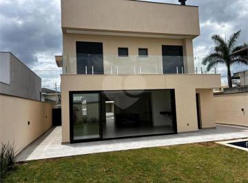 Casa · 211m² · 3 Quartos · 4 Vagas · Condomínio com 3 quartos à venda em Cajuru Do Sul - SP