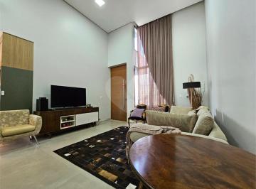 Casa · 157m² · 3 Quartos · Condomínio com 3 quartos à venda em Aparecidinha - SP